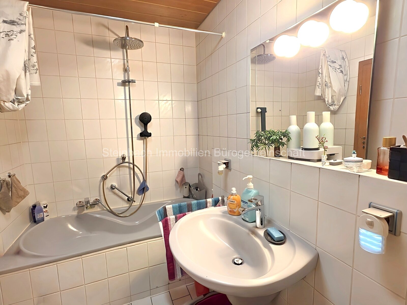 Erdgeschosswohnung mit Terrasse und harmonischem Wohnambiente in Wörrstadt