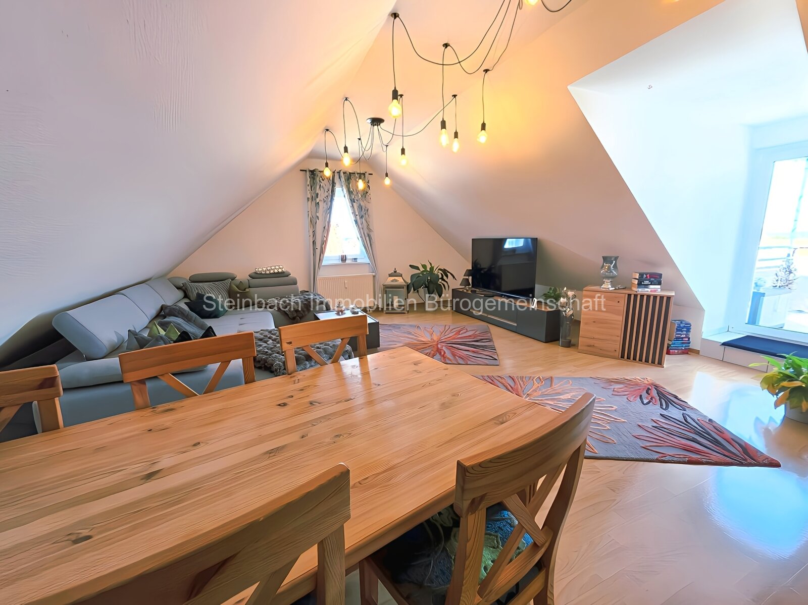 Maisonette mit Dachterrasse: Wohnen über den Dächern von Wörrstadt!!